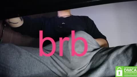 Snapshot of room_hot_x chatting on 02/11/25, 10:26 ken online show from 02/11/25, 10:26