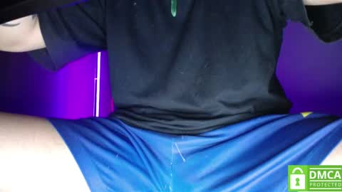 Snapshot of room_hot_x chatting on 10/07/25, 12:41 ken online show from 10/07/25, 12:41