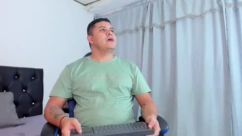    online show from 02/02/26, 01:48