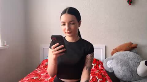 Snapshot of rorycry chatting on 06/20/26, 07:22 Alina online show from 06/20/26, 07:22