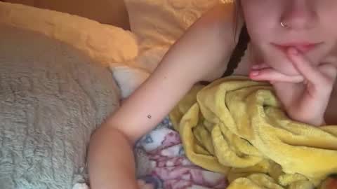 Snapshot of ros3210 chatting on 03/18/26, 03:09 Rose online show from 03/18/26, 03:09