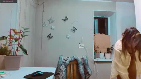 Snapshot of rosa843850 chatting on 01/16/25, 04:39 rosa843850 online show from 01/16/25, 04:39