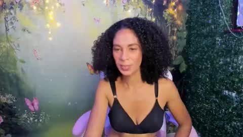Snapshot of rosa_skinny chatting on 05/09/26, 08:03 rosa online show from 05/09/26, 08:03