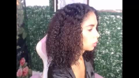 Snapshot of rosa_skinny chatting on 06/01/26, 01:24 rosa online show from 06/01/26, 01:24