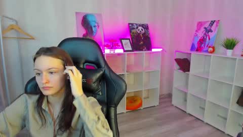 Viola online show from 03/13/26, 08:10