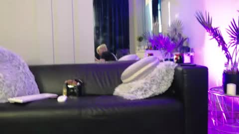 Snapshot of rosacatalleya chatting on 07/05/26, 04:07 Rose online show from 07/05/26, 04:07