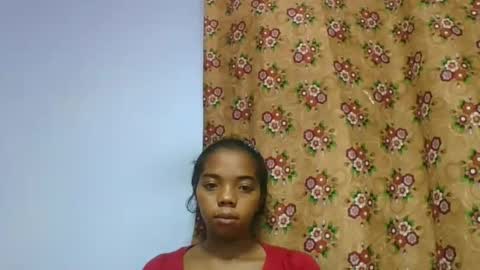 Snapshot of rosah225127 chatting on 04/18/26, 04:11 rosah225127 online show from 04/18/26, 04:11