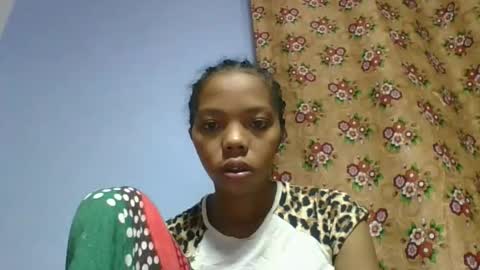 Snapshot of rosah225127 chatting on 04/28/26, 03:44 rosah225127 online show from 04/28/26, 03:44