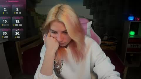 Call me Rosa online show from 04/26/26, 08:23
