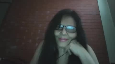 Snapshot of rosalatinas chatting on 04/23/26, 10:34 rosalatinas online show from 04/23/26, 10:34