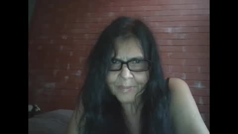 Snapshot of rosalatinas chatting on 05/06/26, 06:57 rosalatinas online show from 05/06/26, 06:57