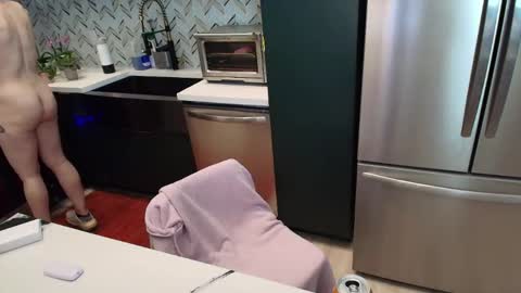 Snapshot of rosaliecaine chatting on 03/15/26, 11:22 Rosalie Caine online show from 03/15/26, 11:22