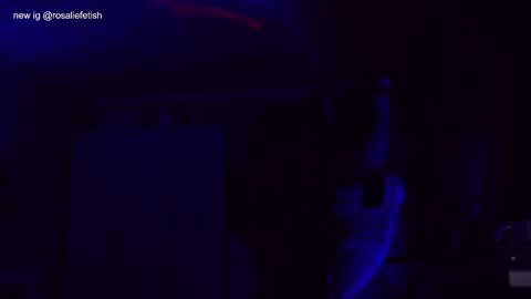 Snapshot of rosaliefetish chatting on 02/05/25, 07:53 Rosalie online show from 02/05/25, 07:53