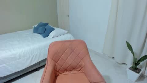 Rosalia online show from 12/05/24, 07:49