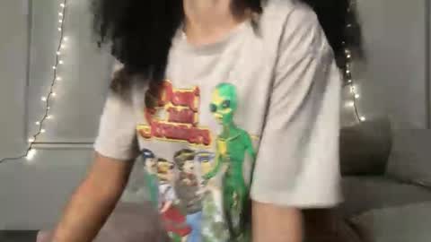 Snapshot of rosalinatoosexy chatting on 04/28/26, 04:39 Rosalina online show from 04/28/26, 04:39