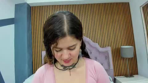 Snapshot of rosalinegrey chatting on 09/29/25, 05:56 Rosaline Grey online show from 09/29/25, 05:56