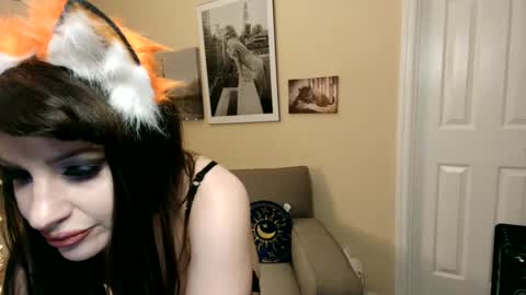 Snapshot of rosalyna chatting on 02/11/25, 08:26 Roslyna online show from 02/11/25, 08:26