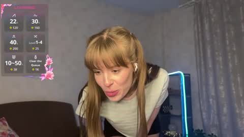 RoosaMoore online show from 03/30/26, 02:51