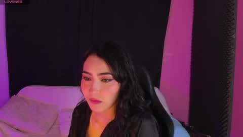 Snapshot of rosario215_ chatting on 02/08/26, 04:16 Rosario online show from 02/08/26, 04:16