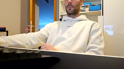 Snapshot of rosario30m chatting on 12/19/25, 02:46 rosario30m online show from 12/19/25, 02:46