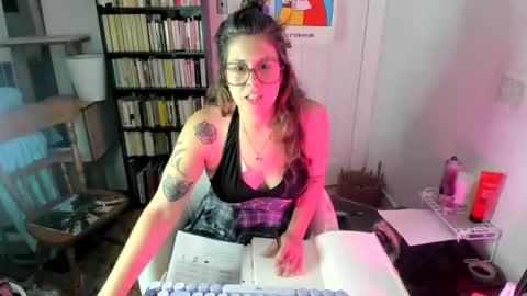 rose257044 online show from 09/17/25, 07:15