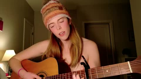 Snapshot of rose77782 chatting on 12/14/24, 12:22 rose77782 online show from 12/14/24, 12:22