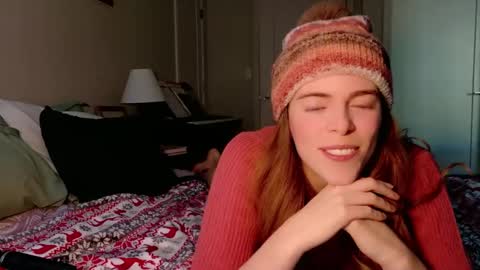 Snapshot of rose77782 chatting on 12/17/24, 07:04 rose77782 online show from 12/17/24, 07:04