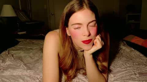 Snapshot of rose77782 chatting on 12/19/24, 01:07 rose77782 online show from 12/19/24, 01:07