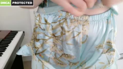 Snapshot of rose77782 chatting on 01/13/25, 03:15 rose77782 online show from 01/13/25, 03:15