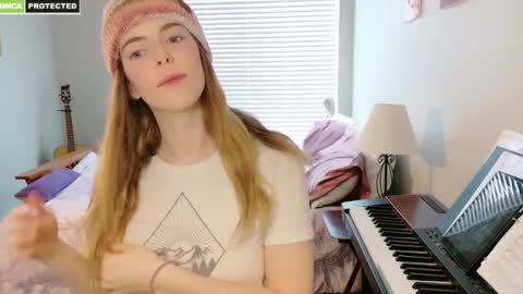 Snapshot of rose77782 chatting on 02/09/25, 02:07 rose77782 online show from 02/09/25, 02:07