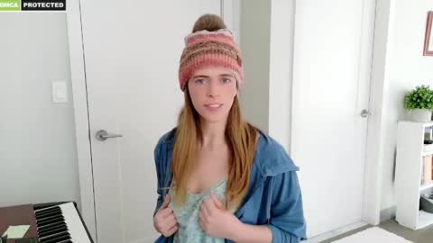 Snapshot of rose77782 chatting on 02/24/25, 02:58 rose77782 online show from 02/24/25, 02:58