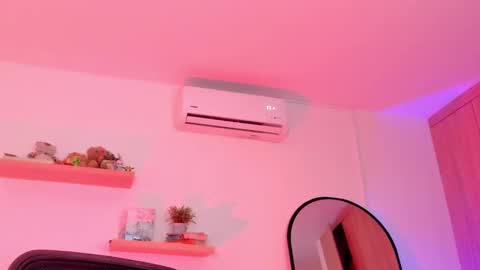 Snapshot of rose__saenz chatting on 10/08/25, 07:55 Rose Saenz online show from 10/08/25, 07:55