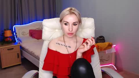 Snapshot of rose__shine chatting on 12/03/24, 01:54 rose  shine online show from 12/03/24, 01:54