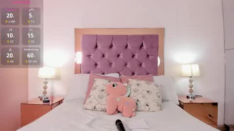 Snapshot of rose_allure chatting on 04/16/26, 11:33 Rose allure online show from 04/16/26, 11:33