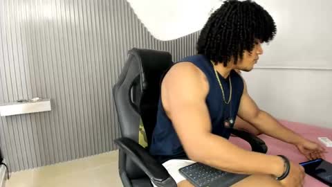Snapshot of rose_bluet chatting on 05/01/26, 03:00 Rose online show from 05/01/26, 03:00