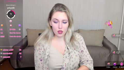 Snapshot of rose_brooks chatting on 02/04/25, 08:28 Rose but u can call me princess online show from 02/04/25, 08:28