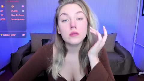 Snapshot of rose_brooks chatting on 02/16/25, 09:27 Rose but u can call me princess online show from 02/16/25, 09:27