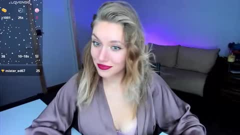 Snapshot of rose_brooks chatting on 12/04/25, 07:44 Rose but u can call me princess online show from 12/04/25, 07:44