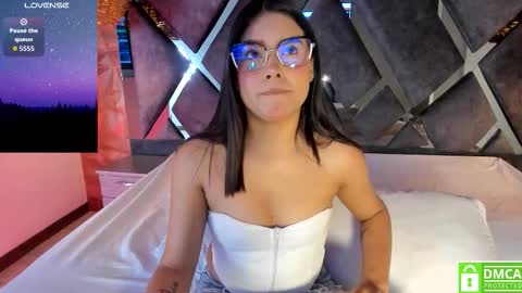 Rose online show from 12/18/25, 04:18