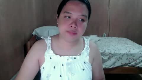 Snapshot of rose_heartfilia chatting on 03/15/26, 02:01 Danielle online show from 03/15/26, 02:01