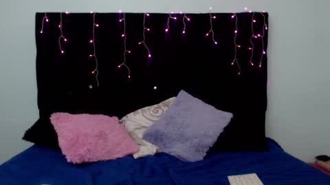 Rose online show from 03/12/25, 04:41