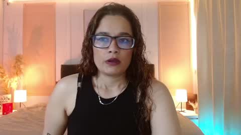 Snapshot of rose_thompson1 chatting on 06/07/26, 01:37 Rose online show from 06/07/26, 01:37
