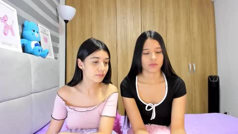 Rose y Miah online show from 03/26/26, 02:17