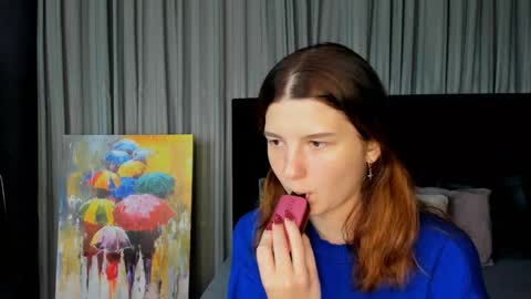 Snapshot of roseblanche2k chatting on 12/04/24, 11:24 Florin online show from 12/04/24, 11:24