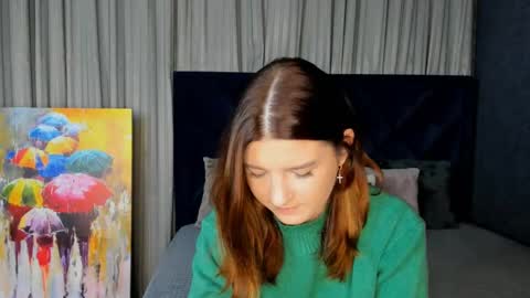 Snapshot of roseblanche2k chatting on 12/13/24, 11:17 Florin online show from 12/13/24, 11:17