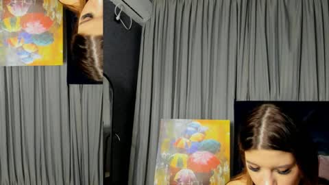 Snapshot of roseblanche2k chatting on 12/21/24, 02:30 Florin online show from 12/21/24, 02:30