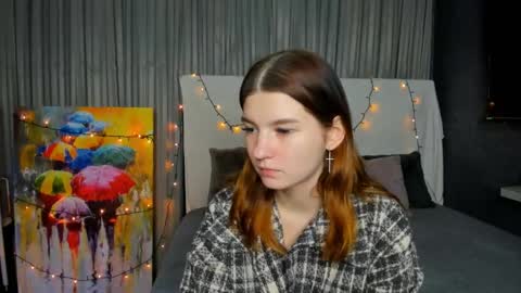 Snapshot of roseblanche2k chatting on 02/02/25, 11:21 Florin online show from 02/02/25, 11:21