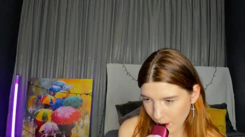 Snapshot of roseblanche2k chatting on 02/10/25, 01:46 Florin online show from 02/10/25, 01:46