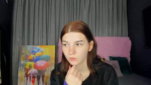 Snapshot of roseblanche2k chatting on 09/26/25, 10:14 Florin online show from 09/26/25, 10:14