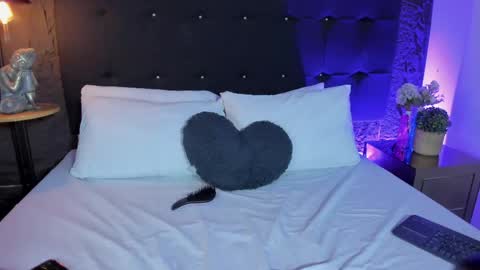 Snapshot of roseblossom_ chatting on 04/24/26, 04:59 Rose online show from 04/24/26, 04:59